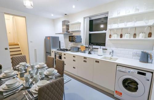 Seven Sisters Apartamento | Charming 3BR in Trendy Tottenham Neighborhood