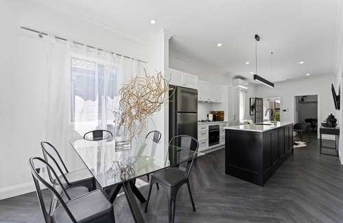 Mayfield West Casa | Charming 3BR renovated house