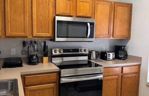 Bellavida Casa | Charming 3BR Resort Townhome with Pool, BBQ Area & Family-Friendly!