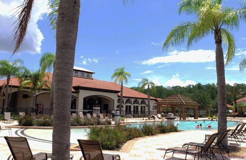 Bellavida Casa | Charming 3BR Resort Townhome with Pool, BBQ Area & Family-Friendly!