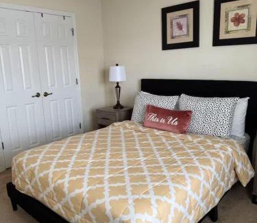Bellavida Casa | Charming 3BR Resort Townhome with Pool & BBQ Area