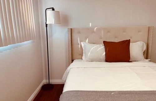 Rowland Heights Apartamento | Charming 3BR Retreat near Disneyland Downtown LA!