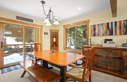 Breckenridge Casa | Charming 3BR with Hot Tub Walk to Town and Skiing