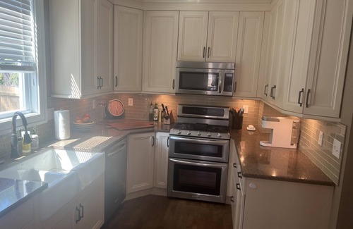 Fargo Casa | Charming 4 bedroom, 2 bath home near dowtown Fargo.