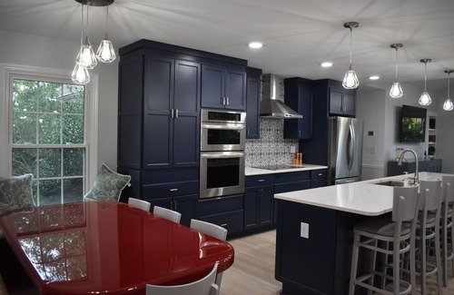 Semora Casa | Charming 4-bedroom 3-bath house on beautiful Hyco Lake with boat dock.