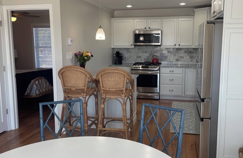 Biddeford Pool Casa | Charming 4-bedroom cape on Hills Beach Road
