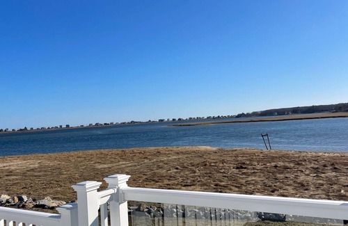 Biddeford Pool Casa | Charming 4-bedroom cape on Hills Beach Road