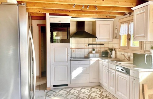 Les Clefs Chalet De Esquí | Charming 4-bedroom chalet in mountain vilage Les Clefs with private Hot Tub