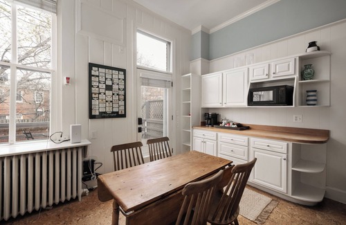 Old Town West Casa | Charming 4-Bedroom Home in Historic Old Town - minutes from King St, DC, & Metro