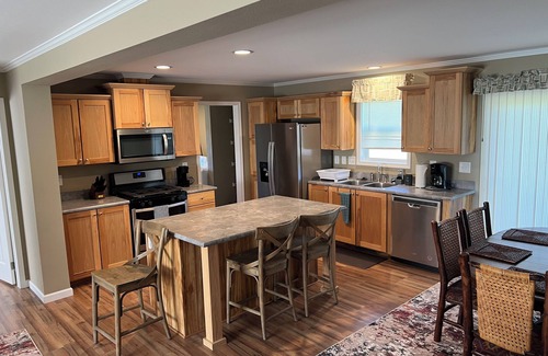 Fort Scott Casa | Charming 4-bedroom house with AC in Fort Scott