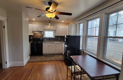 Mount Pleasant Casa | Charming 4-bedroom house close to Downtown Providence & nightlife on Atwells Ave