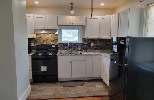 Mount Pleasant Casa | Charming 4-bedroom house close to Downtown Providence & nightlife on Atwells Ave