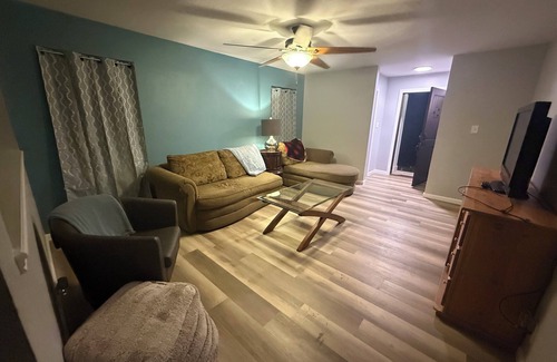 West San Antonio Casa | Charming 4-bedroom house with WiFi and AC in wonderful San Antonio