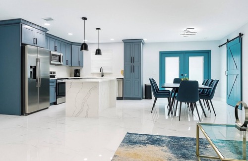 Riverview Casa | Charming 4-bedroom house with AC and WiFi in pleasant Riverview