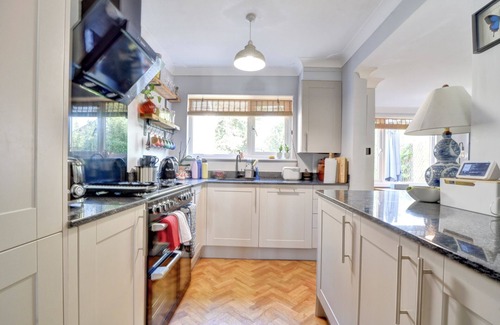 Felsted Casa | Charming 4 bedroom home in Felsted
