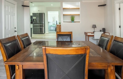 Branham - Jarvis Casa | Charming 4-bedroom house with WiFi, AC in delightful San Jose