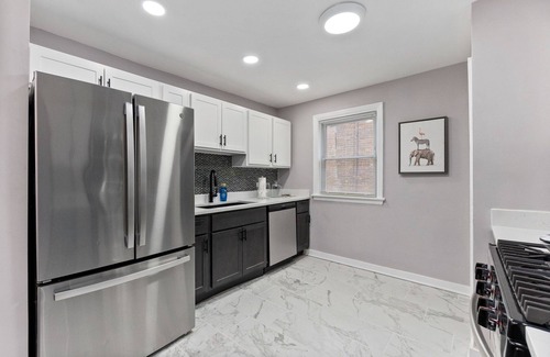 Calumet Heights Casa | Charming 4-bedroom house with WiFi and AC in lovely Chicago