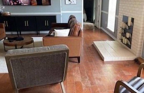 Decatur Casa | Charming 4-bedroom house with WiFi and AC in Decatur
