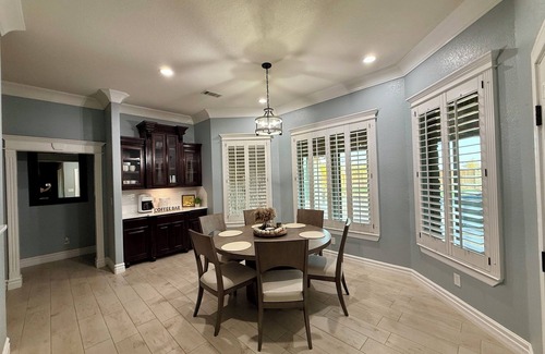 Midland Casa | Charming 4-bedroom house + pool + with AC and WiFi in lovely Midland, TX.