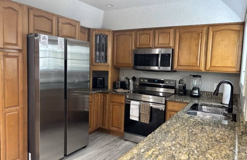 Orlando Casa | Charming 4-bedroom house with Pool and Fireplace in Orlando