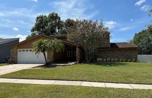 Orlando Casa | Charming 4-bedroom house with Pool and Fireplace in Orlando