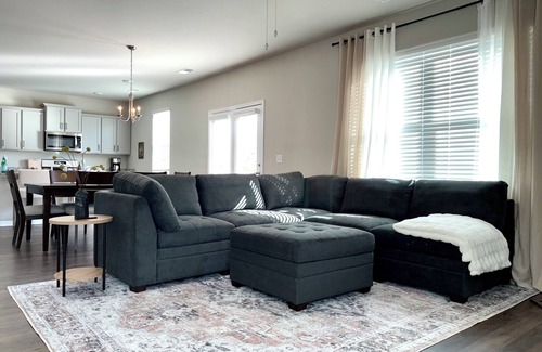 Newnan Casa | Charming 4-bedroom house with WiFi, fully furnished near Piedmont Newnan
