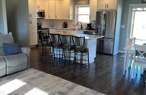 Oxford Casa | Charming 4-bedroom house in enchanting Oxford, Oh. Miami, Spooky Nook.