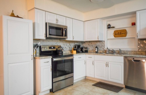 Pooler Casa | Charming 4-bedroom house with Private Pool near Savannah
