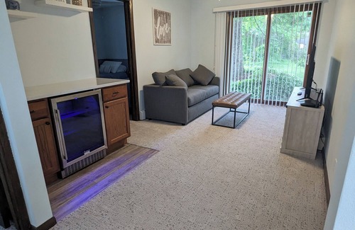 Lake Ripley Casa | Charming 4-bedroom Lake house on Lake Ripley in Cambridge