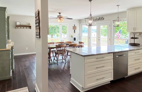 Eatonton Casa | Charming 4-bedroom lake house a stone's throw from beautiful Lake Sinclair
