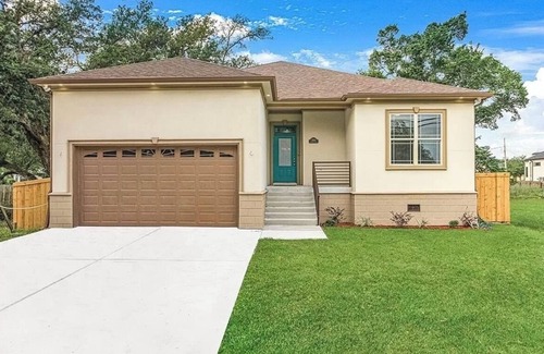 Algiers Casa | Charming 4-bedroom house with WiFi and AC in delightful New Orleans