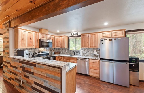Shaver Lake Cabina | Charming 4-Bedroom Cabin Retreat in Shaver Lake
