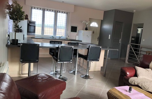Saint-Martin-d'Ordon Casa | Charming 4-bedroom house