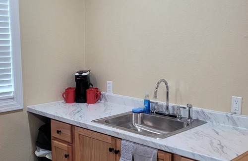 Broaddus Cabina | Charming 4 person cabin in Broaddus just minutes from Lake Sam Rayburn