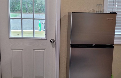 Broaddus Cabina | Charming 4 person cabin in Broaddus just minutes from Lake Sam Rayburn