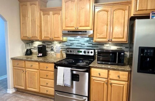 Eagle Pass Casa | Charming 4beds/2bath Entire Home