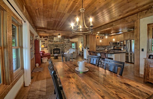 Hayward Cabina | Charming 5-bedroom cabin just outside Hayward near OO, Tiger Cat,and Spider Lake