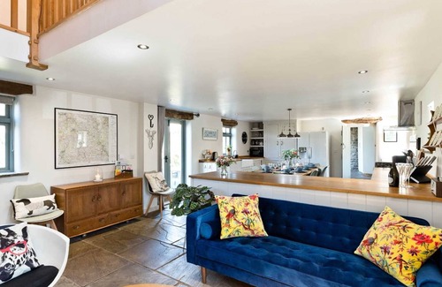 Monyash Casa | Charming 5 bedroom converted barn in Monyash, near to Bakewell.