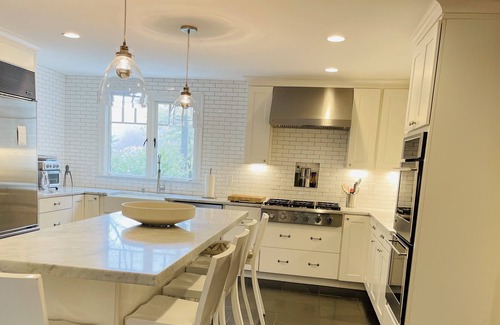 New Canaan Casa | Charming 5 Bedroom Home