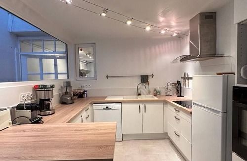 Artenay Cabaña | Casa en el Centro de Artenay: Ideal para Familias y Grupos, Cerca de Orléans y Châteaux