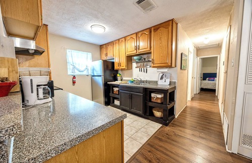 Southside Casa | Charming 5 Bedroom Home w/ Hot Tub Near Lackland Air Force Base & Sea World