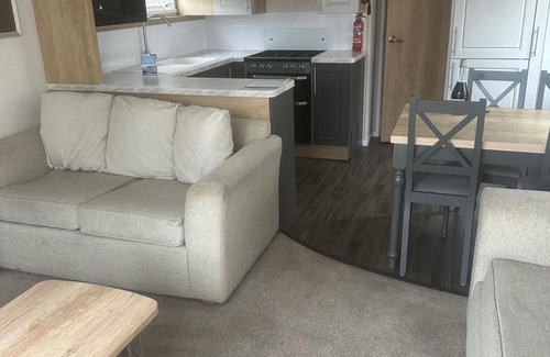 Prestonpans Cabina | Charming 5-beds Caravan in Beautiful Seton Sands
