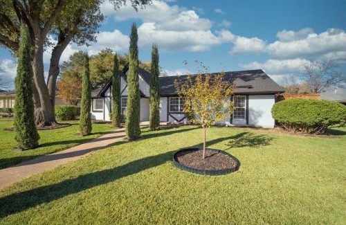 Plano Casa | Charming 5BD-3BA in the Heart of Plano -Sleeps 10