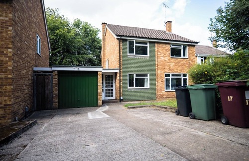 Reading Casa | Charming 6-bed House in Reading