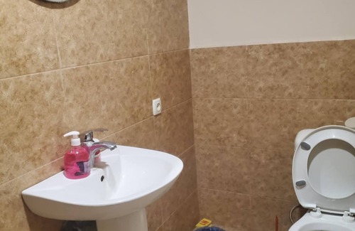 Telavi Apartamento | Charming 6-bedroom apartment in Telavi