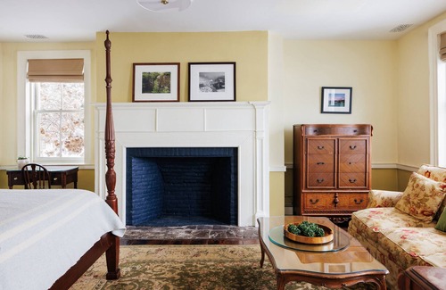 Stone Ridge Otro | Charming 6-bedroom Farmhouse estate in Upstate New York