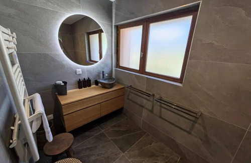 Areches Apartamento | Charming 6-person apartment with sunny terrace at the foot of the slopes