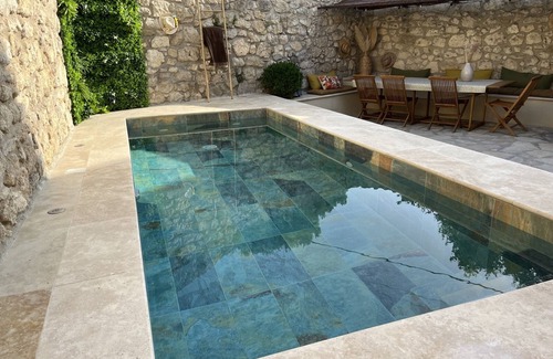 Mallemort Casa | Casa de Piedra con Piscina Privada en Provenza, 3 Habitaciones, 6 Plazas