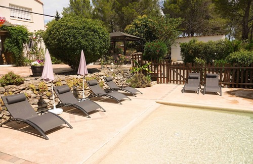 Cazouls-les-Beziers Casa | Encantadora casa en una finca con piscina climatizada