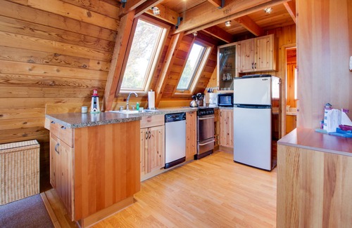 Gearhart Casa | Encantadora casa A-Frame con entretenimiento, fácil acceso a la playa y al golf